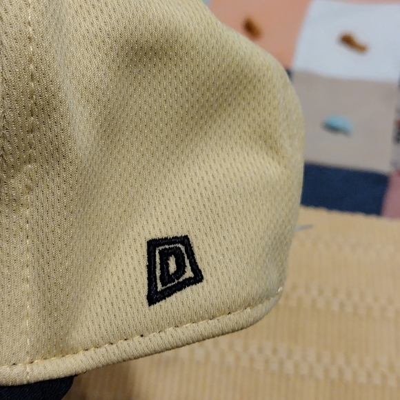 NWT Men's Dome Hat - Picture 2 of 6